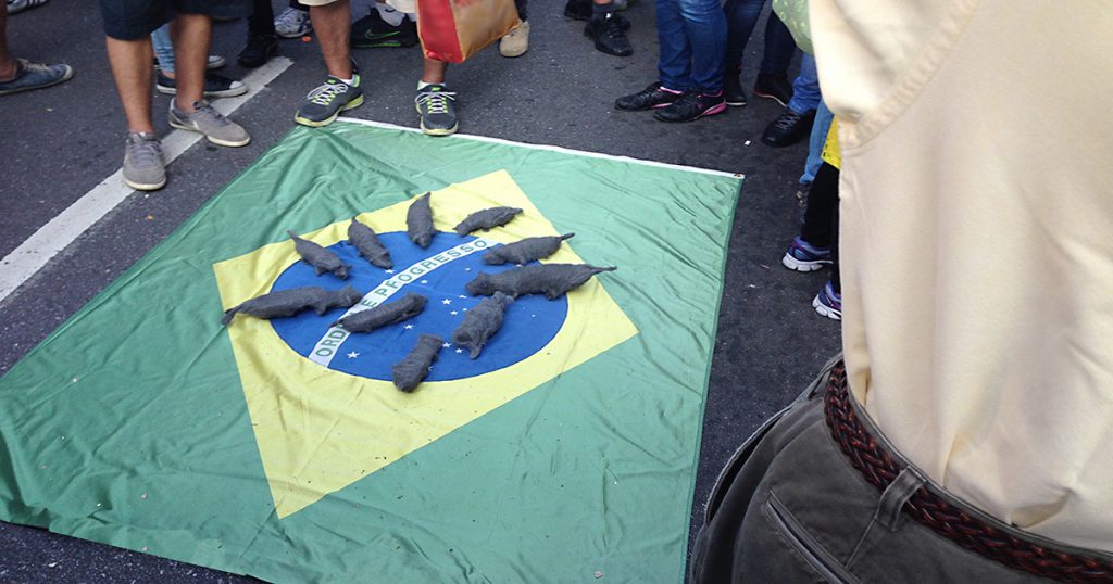 Arte popular na Avenida Paulista.